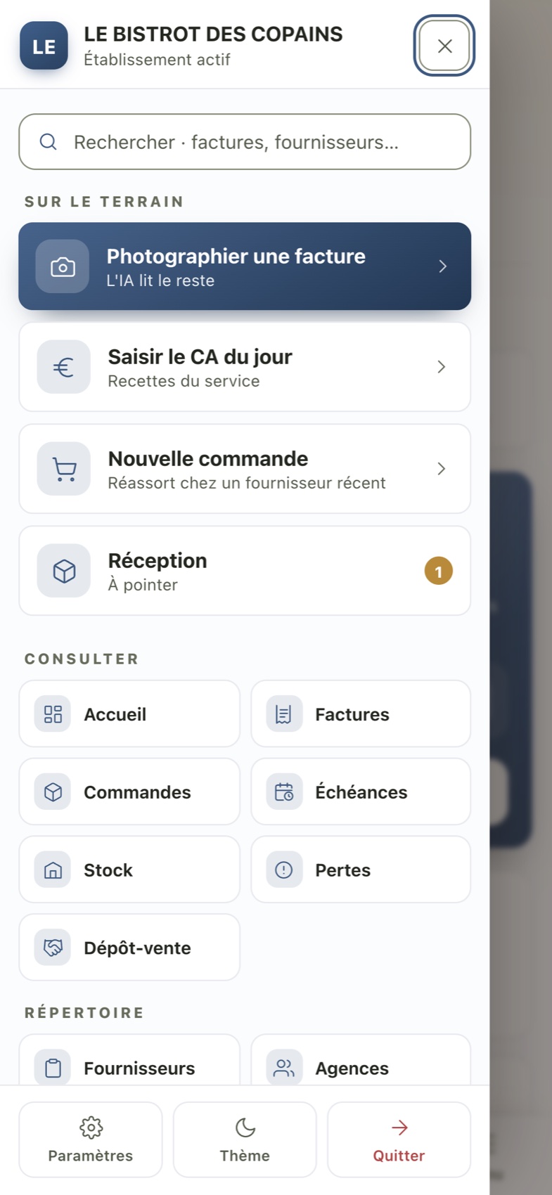CELLA sur téléphone : menu terrain · recherche, gestes du service, raccourcis, analyses reléguées à l'ordinateur